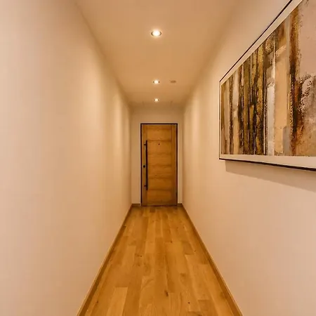 Premium 2-bed In